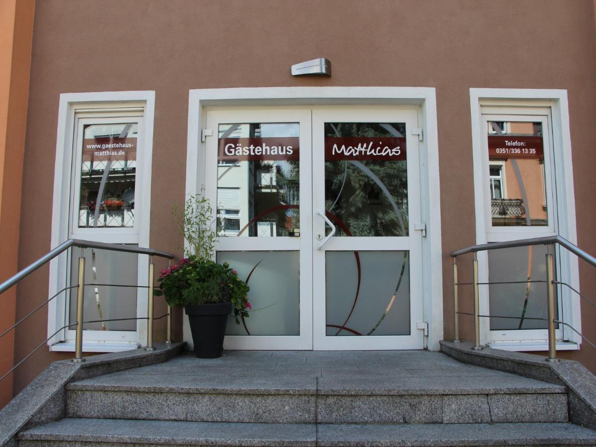 Apartments Und Zimmer Gaestehaus Matthias ドレスデン エクステリア 写真