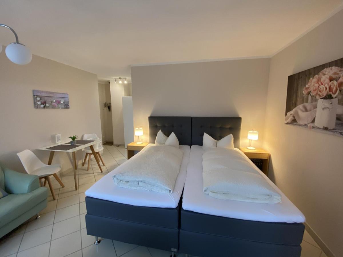 Apartments Und Zimmer Gaestehaus Matthias ドレスデン エクステリア 写真