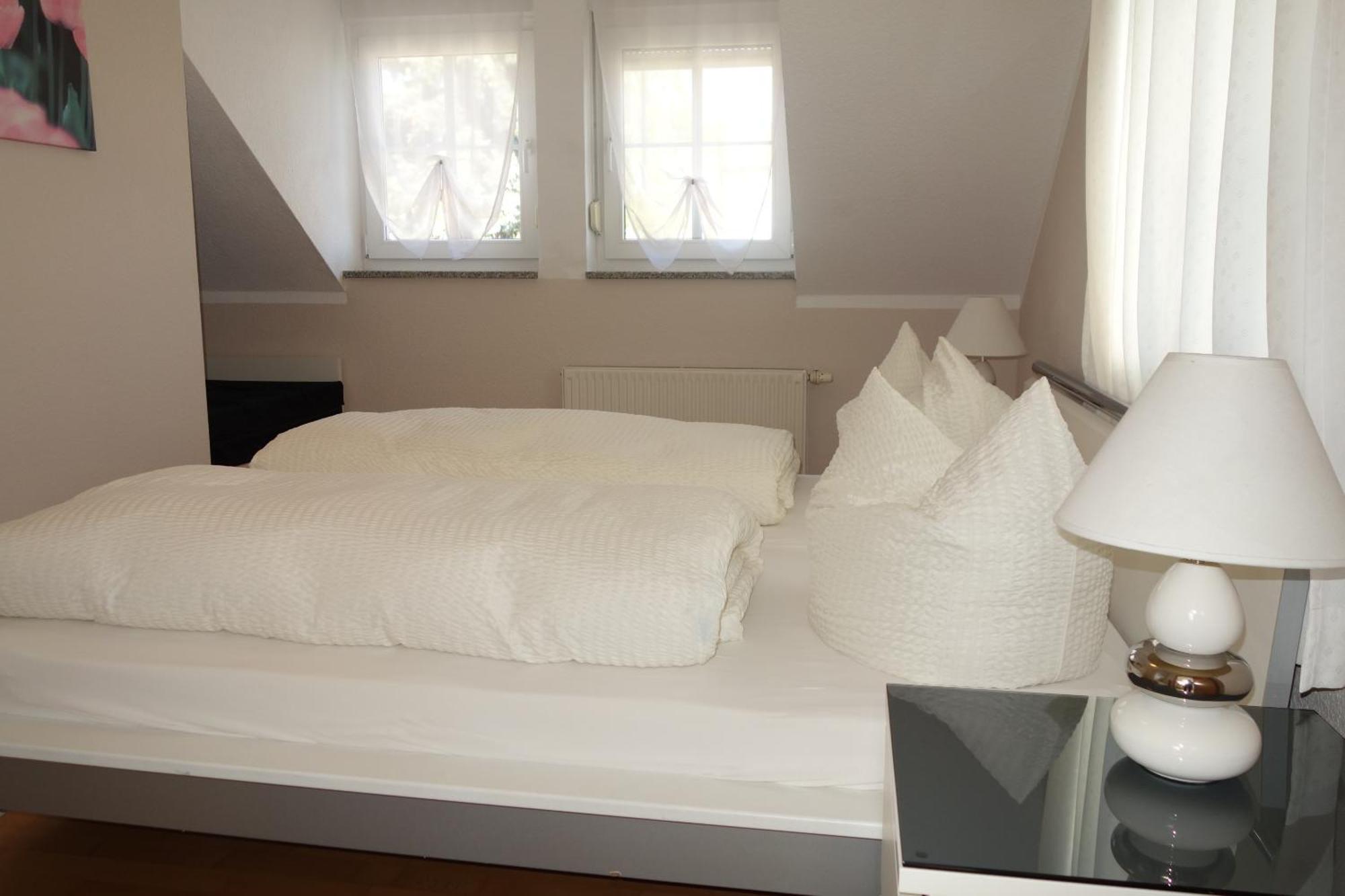 Apartments Und Zimmer Gaestehaus Matthias ドレスデン 部屋 写真