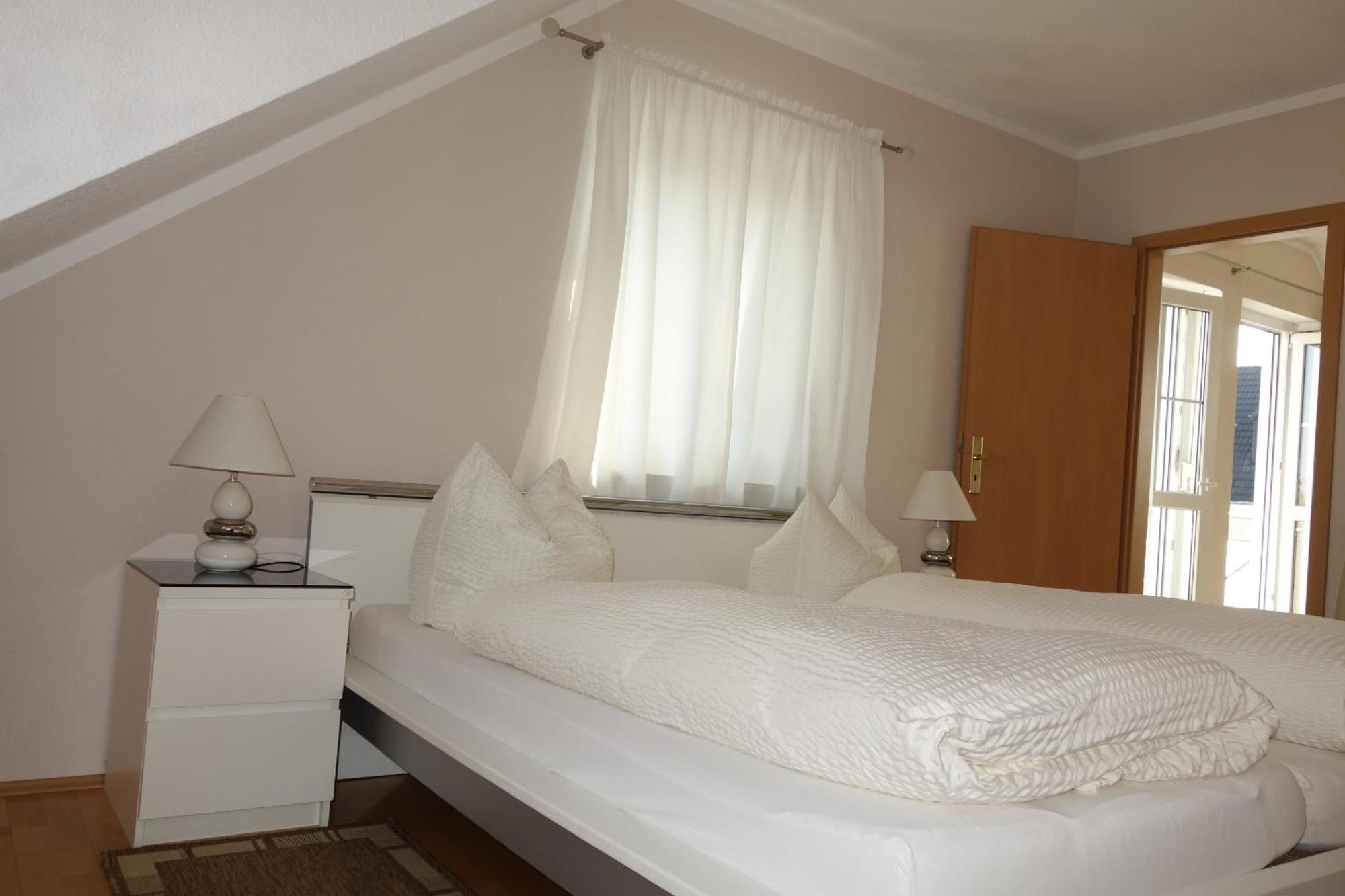 Apartments Und Zimmer Gaestehaus Matthias ドレスデン 部屋 写真