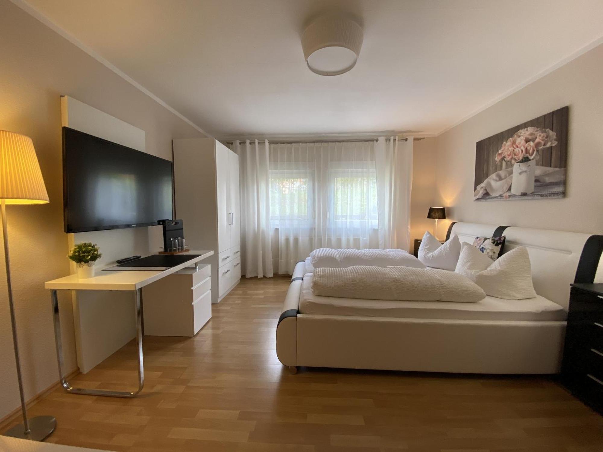 Apartments Und Zimmer Gaestehaus Matthias ドレスデン 部屋 写真