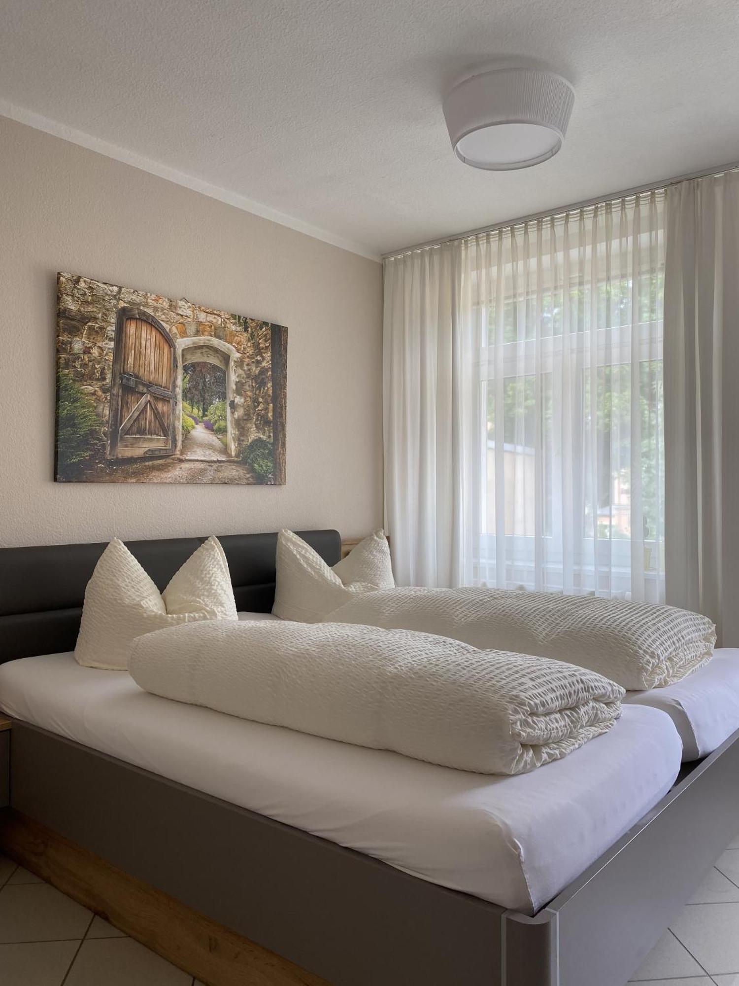Apartments Und Zimmer Gaestehaus Matthias ドレスデン 部屋 写真