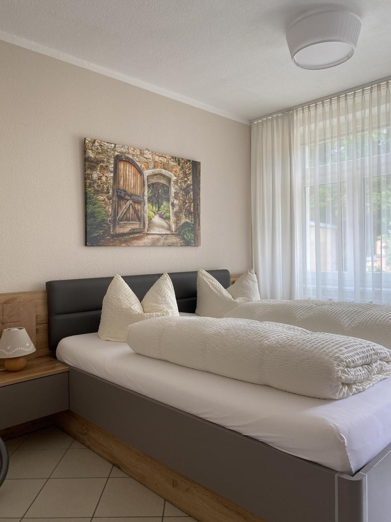 Apartments Und Zimmer Gaestehaus Matthias ドレスデン 部屋 写真